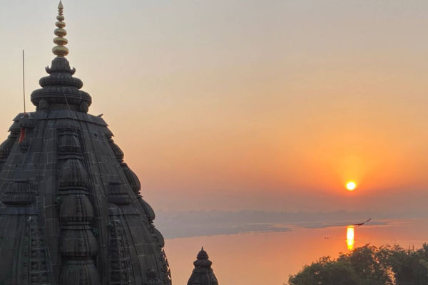 India temple sunrise experience